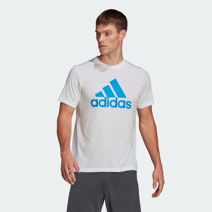 CAMISETA ADIDAS AEROREADY DESIGNED 2 MOVE FEELREADY SPORT LOGO