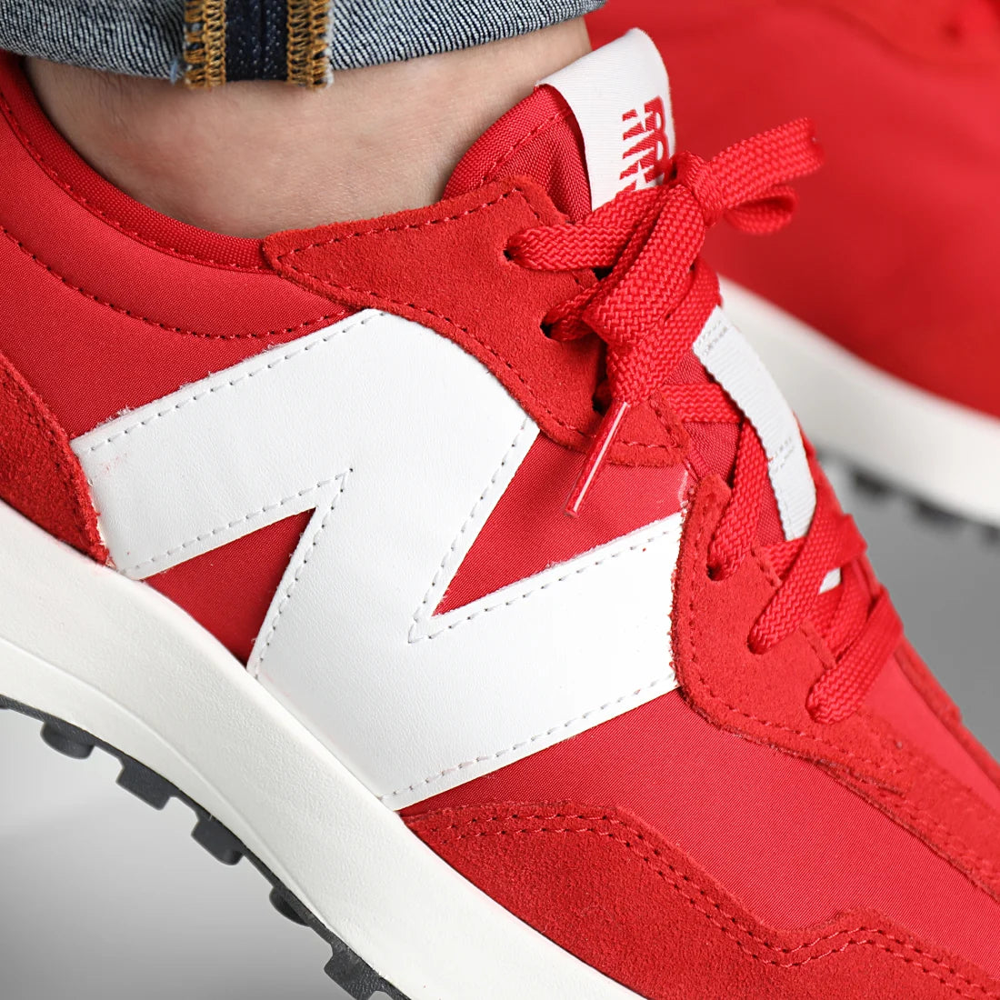 NEW BALANCE 327