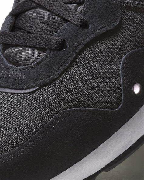 TENIS NIKE VENTURE RUNNER