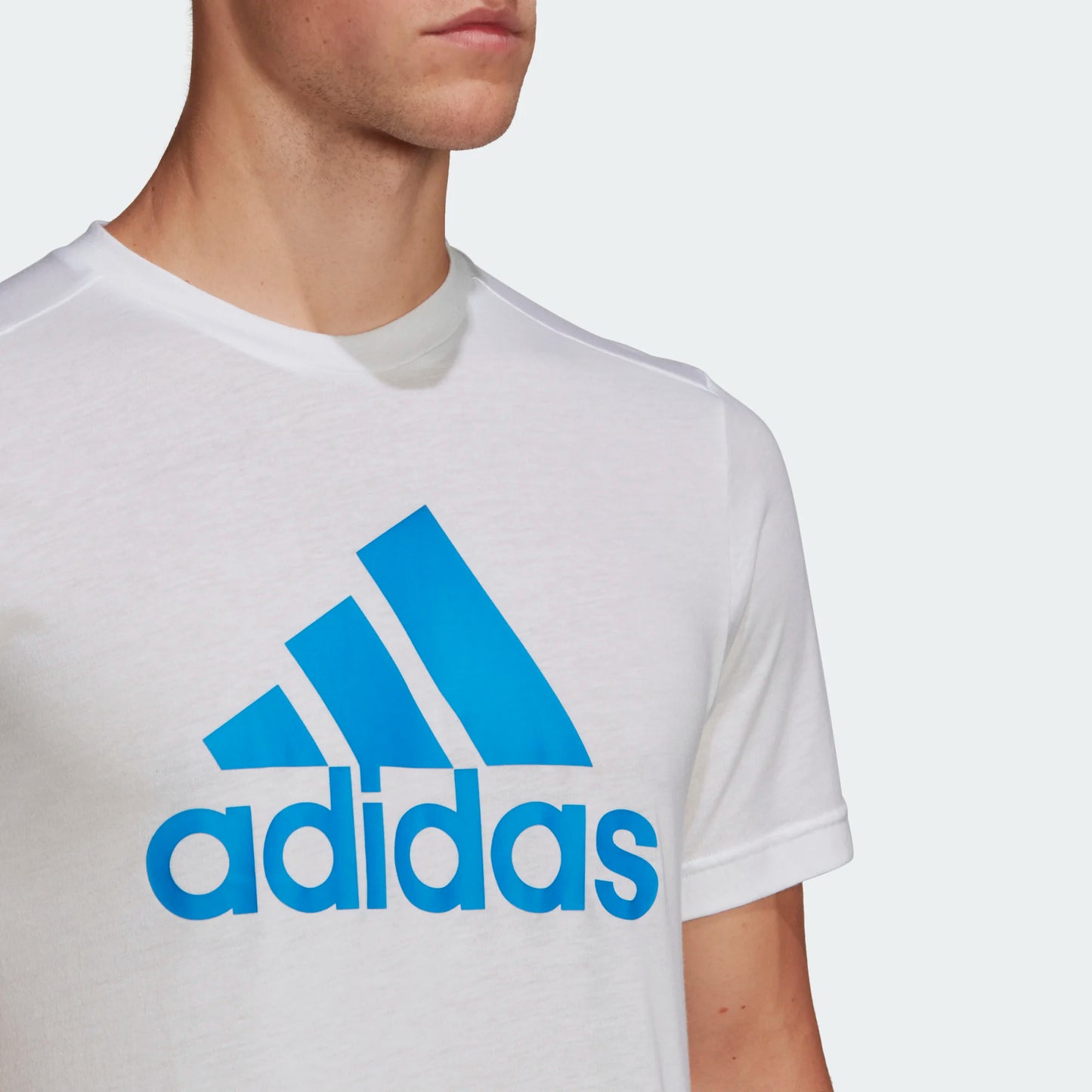 CAMISETA ADIDAS AEROREADY DESIGNED 2 MOVE FEELREADY SPORT LOGO